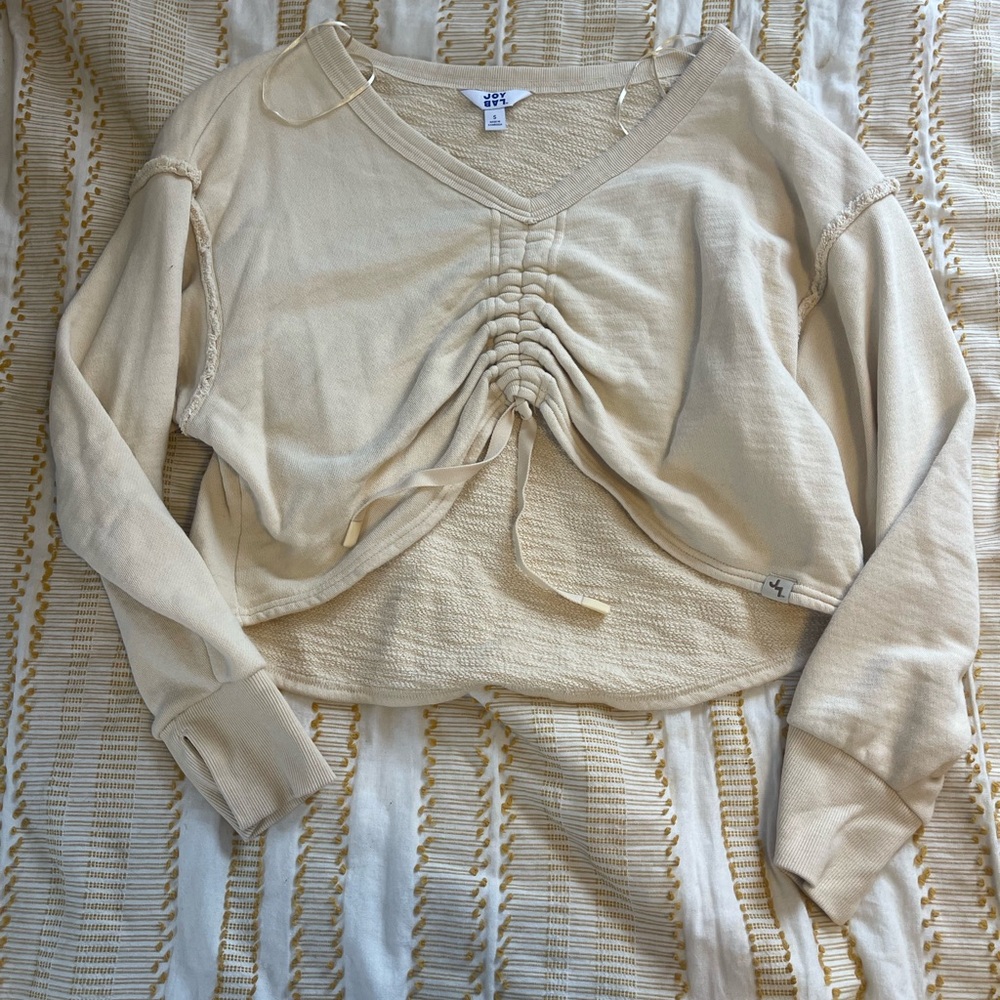 JoyLab Cream Ruched V-Neck Sweatshirt